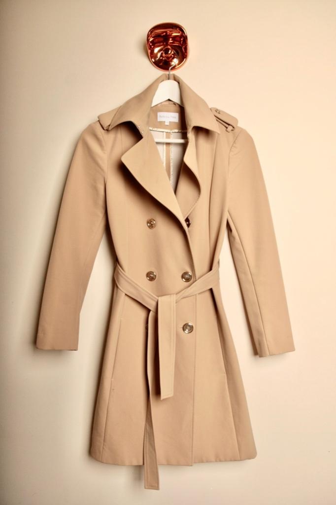 PATRIZIA PEPE Trenchcoat Maat 34 1x gebruikt! Wprijs € 450,-, Beige, Ophalen of Verzenden, Zo goed als nieuw, Patrizia Pepe