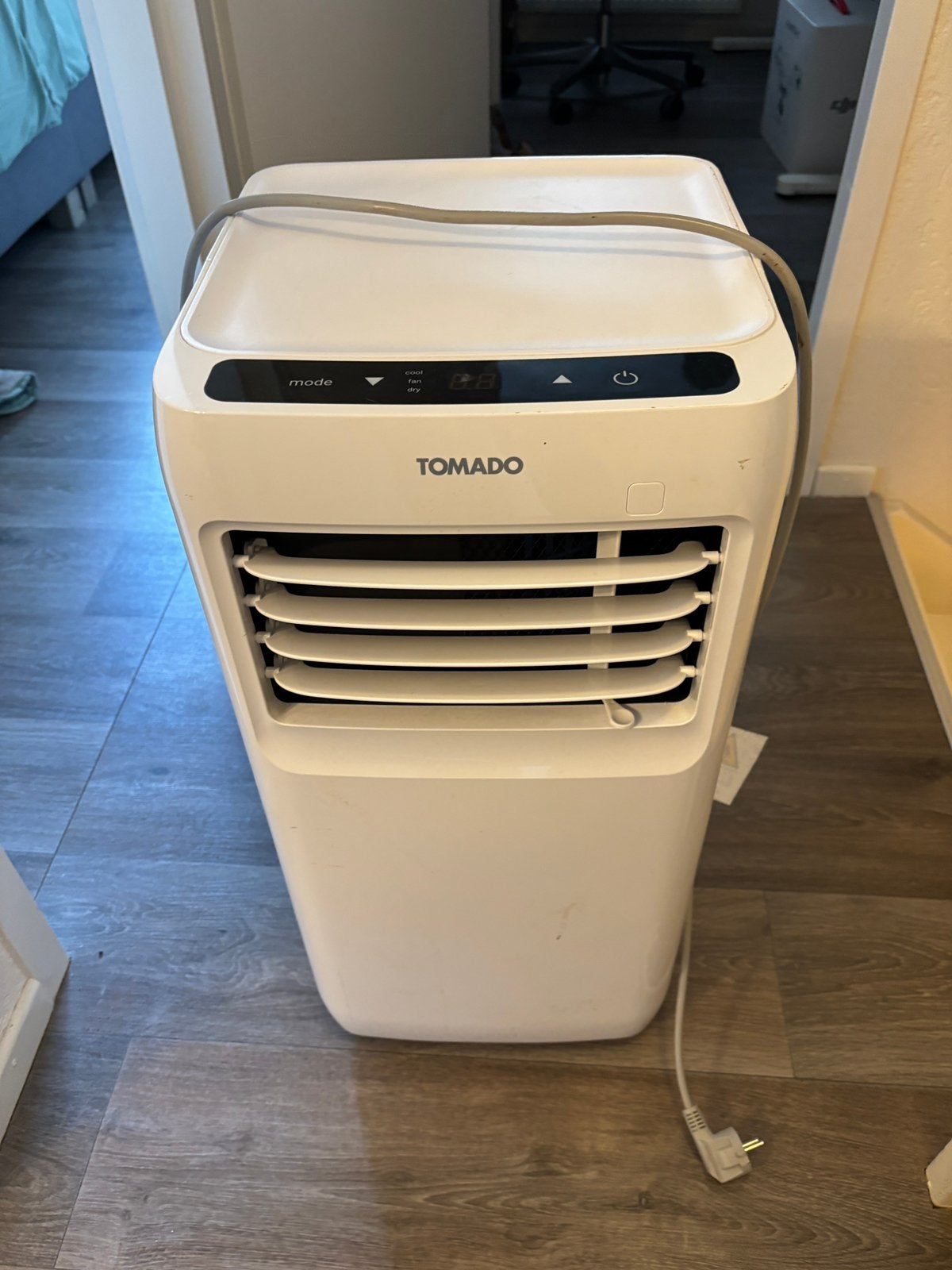 Tomado mobiele airco, Witgoed en Apparatuur, Airco's, Zo goed als nieuw, Mobiele airco, 60 tot 100 m³, 3 snelheden of meer, Afstandsbediening