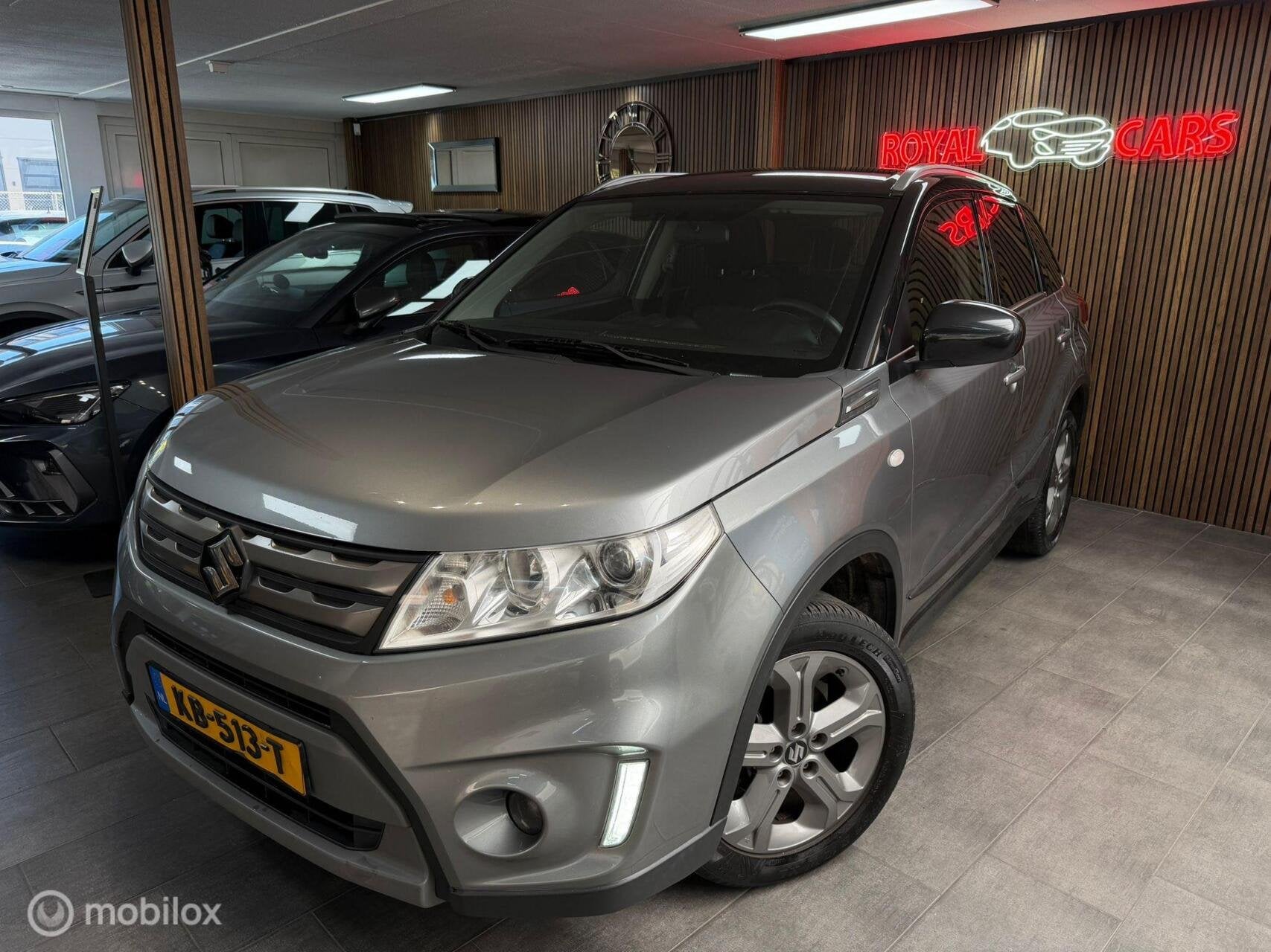 Suzuki Vitara 1.6 Exclusive/ Navigatie/ Camera / Nette staat, Voorwielaandrijving, Euro 6, 4 cilinders, 400 kg