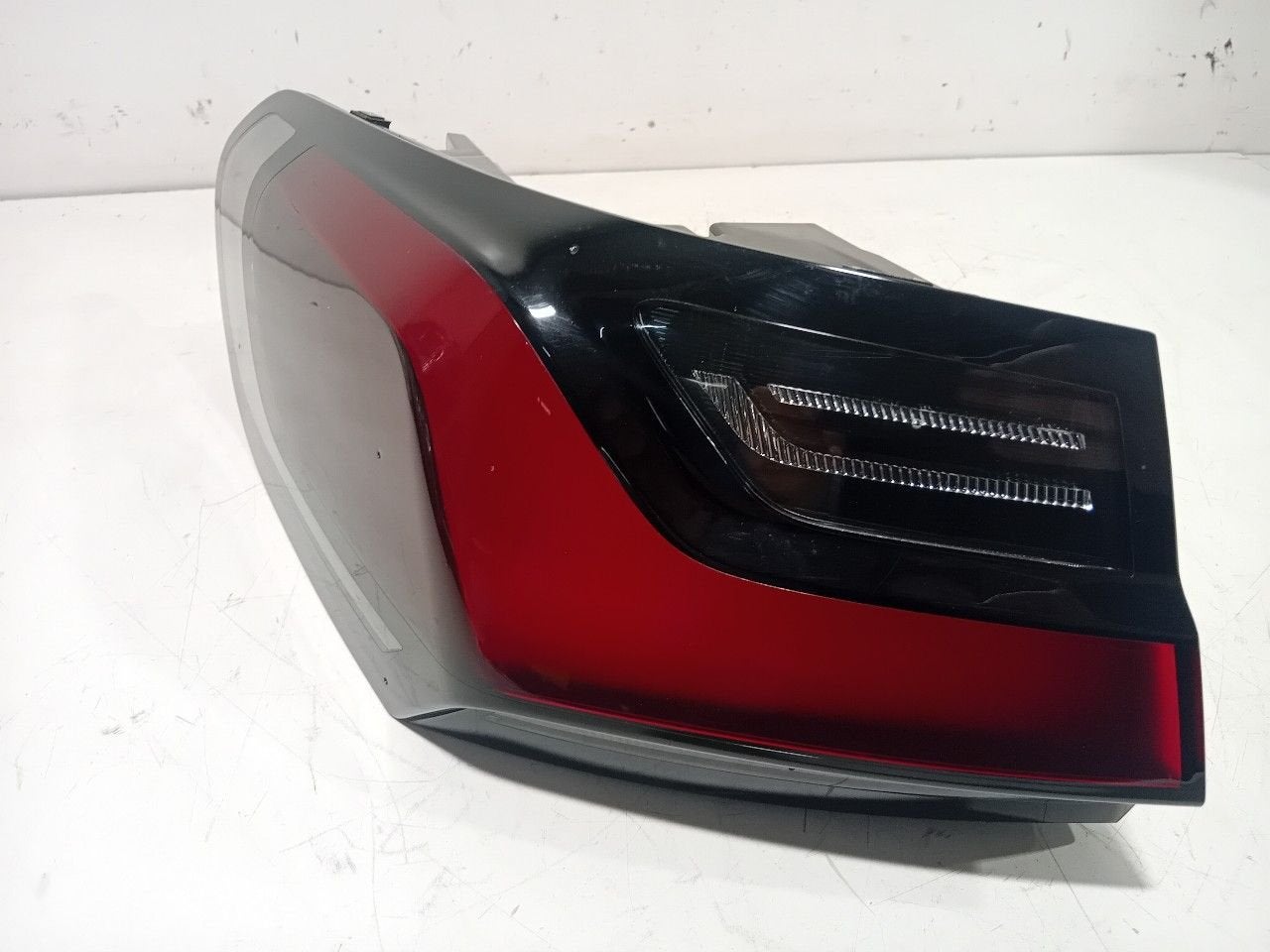 Achterlicht links buiten BMW 2 serie, Auto-onderdelen, Onderdelen@venauto.nl, Van der Ven Autorecycling B.V., Gebruikt, Ettenseweg 76, 4706 PB Roosendaal, The Netherlands