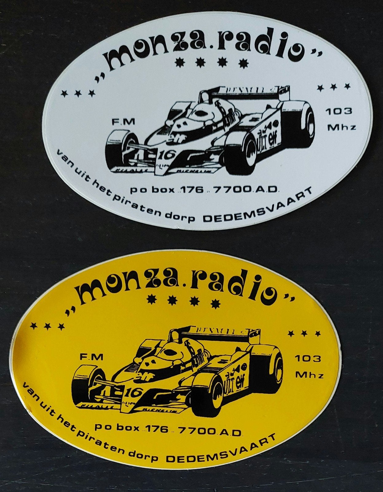 2 stickers Monza Radio Dedemsvaart piratenzender zendamateur, Ophalen of Verzenden