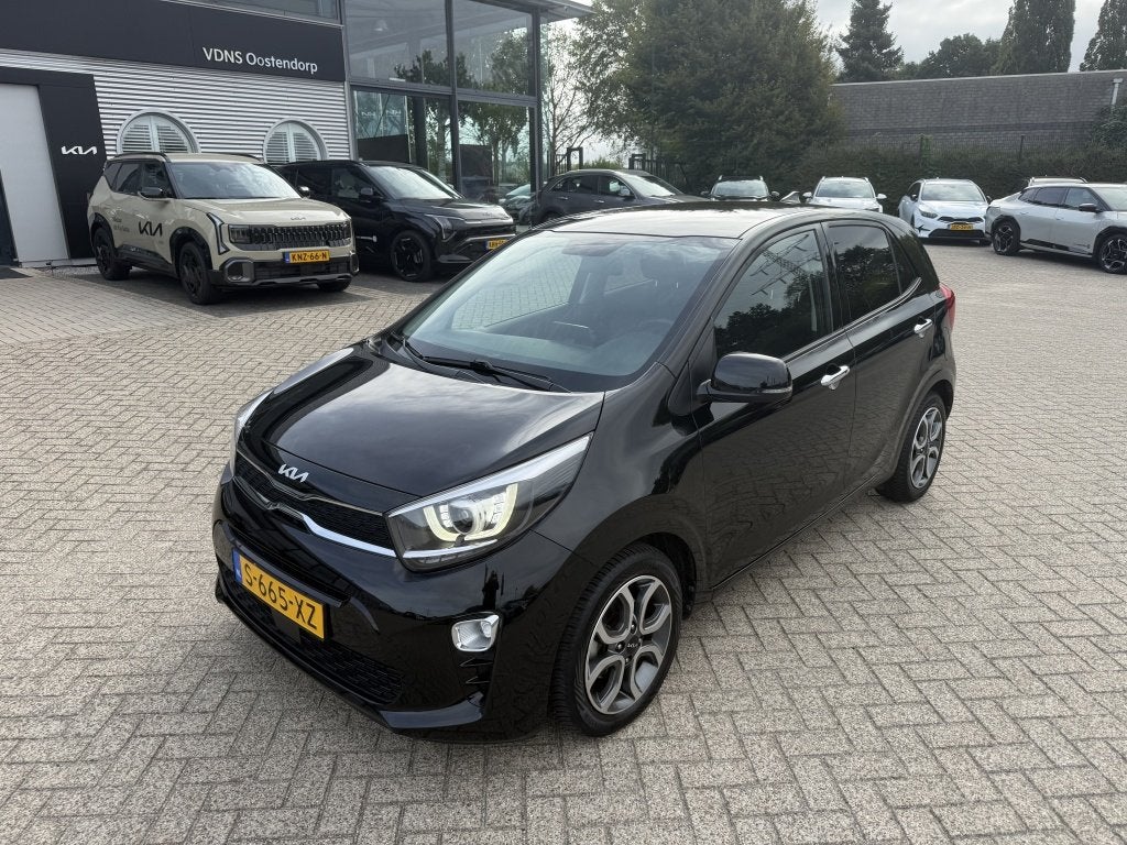 Kia Picanto 1.0 DPi DynamicPlusLine NAVI - CAMERA ZEER - COM, Auto's, Gebruikt, 4 stoelen, Zwart, Origineel Nederlands