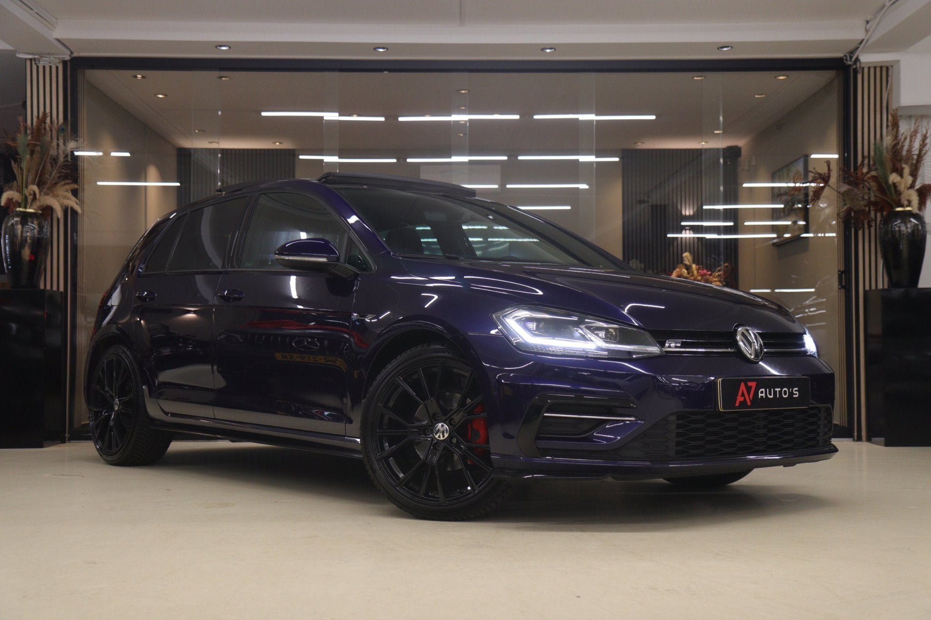 Volkswagen Golf 1.5 TSI Highline Business R Pano/Carplay/Cam, Auto's, Euro 6, 4 cilinders, 150 pk, Blauw