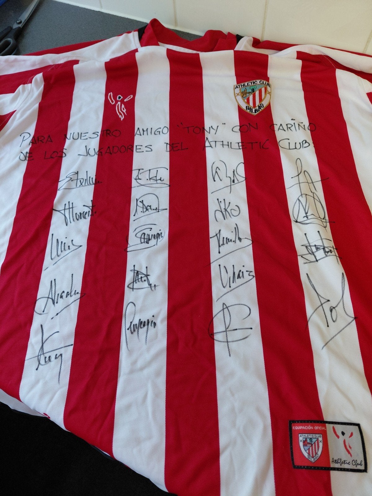 voetbal shirt met handtekeningen, Verzamelen, Ophalen of Verzenden, Nieuw, Buitenlandse clubs, Shirt