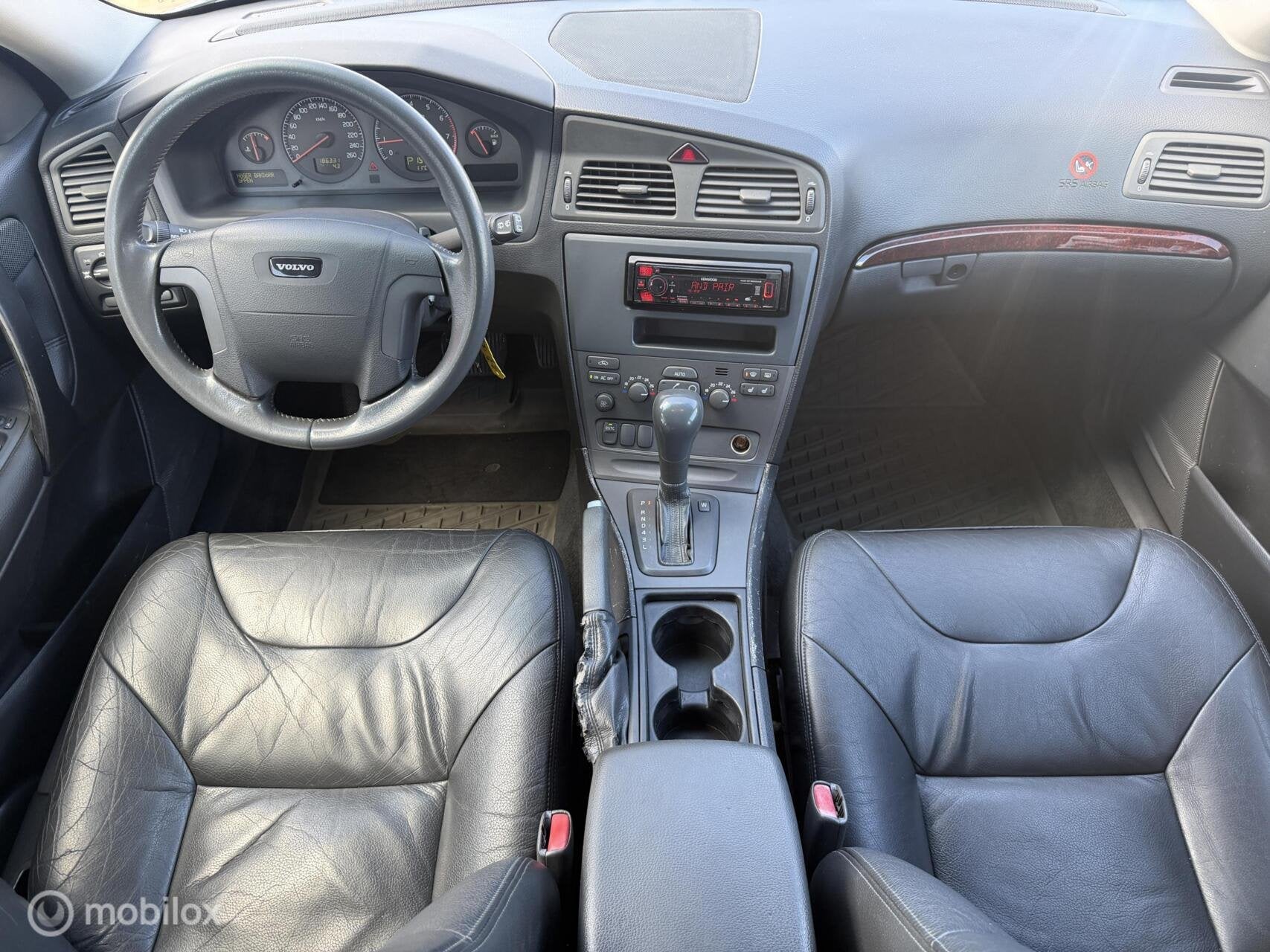 Volvo V70 2.4 T AUTOMAAT / 200PK / YOUNGTIMER, Gebruikt, Wit, 2435 cc, 1570 kg