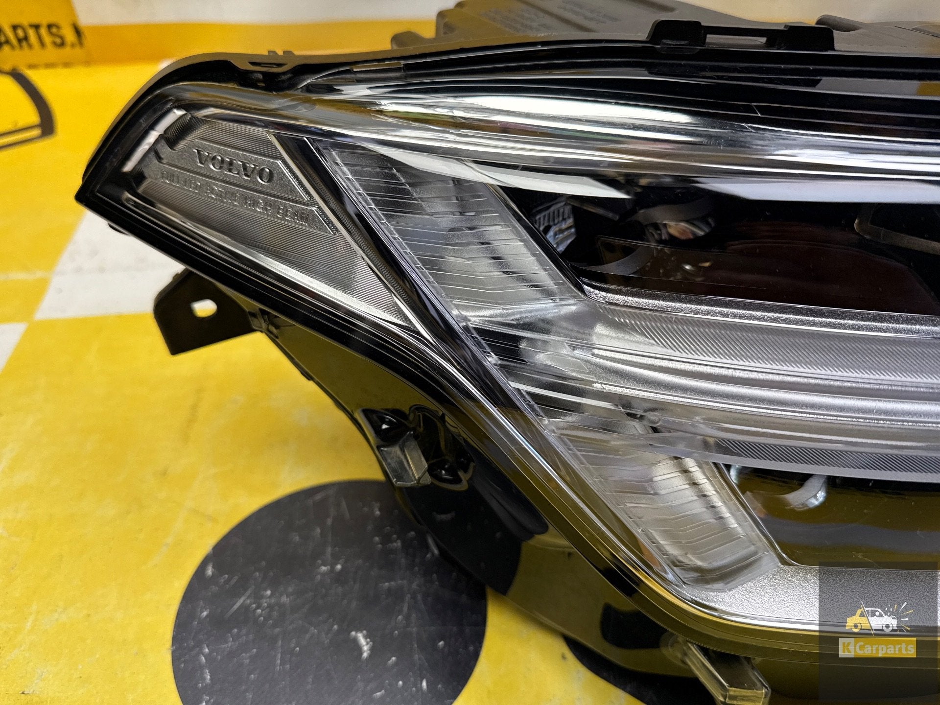 Lamp VOLVO XC90 FULL LED HIGH BEAM KOPLAMP RECHTS 31655159, Gebruikt, Gunnar Engellaus vag 8
405 31  Gothenburg, SE, Info@volvocars.com