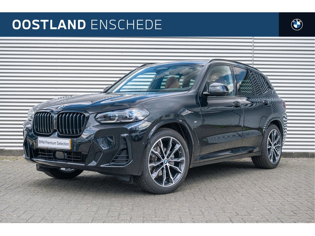 BMW X3 xDrive20i High Executive M Sport Automaat / Panoramad, Auto's, BMW, 1998 cc, 4 cilinders, Zwart, Bedrijf