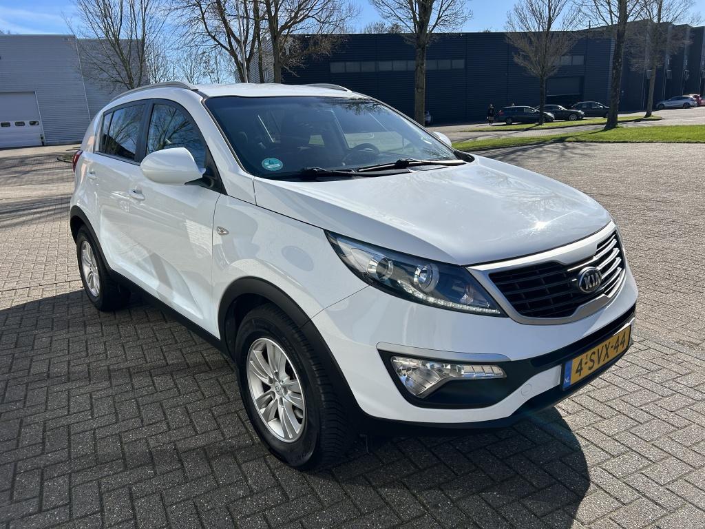 Kia Sportage 1.6 GDI Vibe NAVI CAMERA CRUISE CLIMA TRHK, Voorwielaandrijving, Euro 5, 4 cilinders, Wit