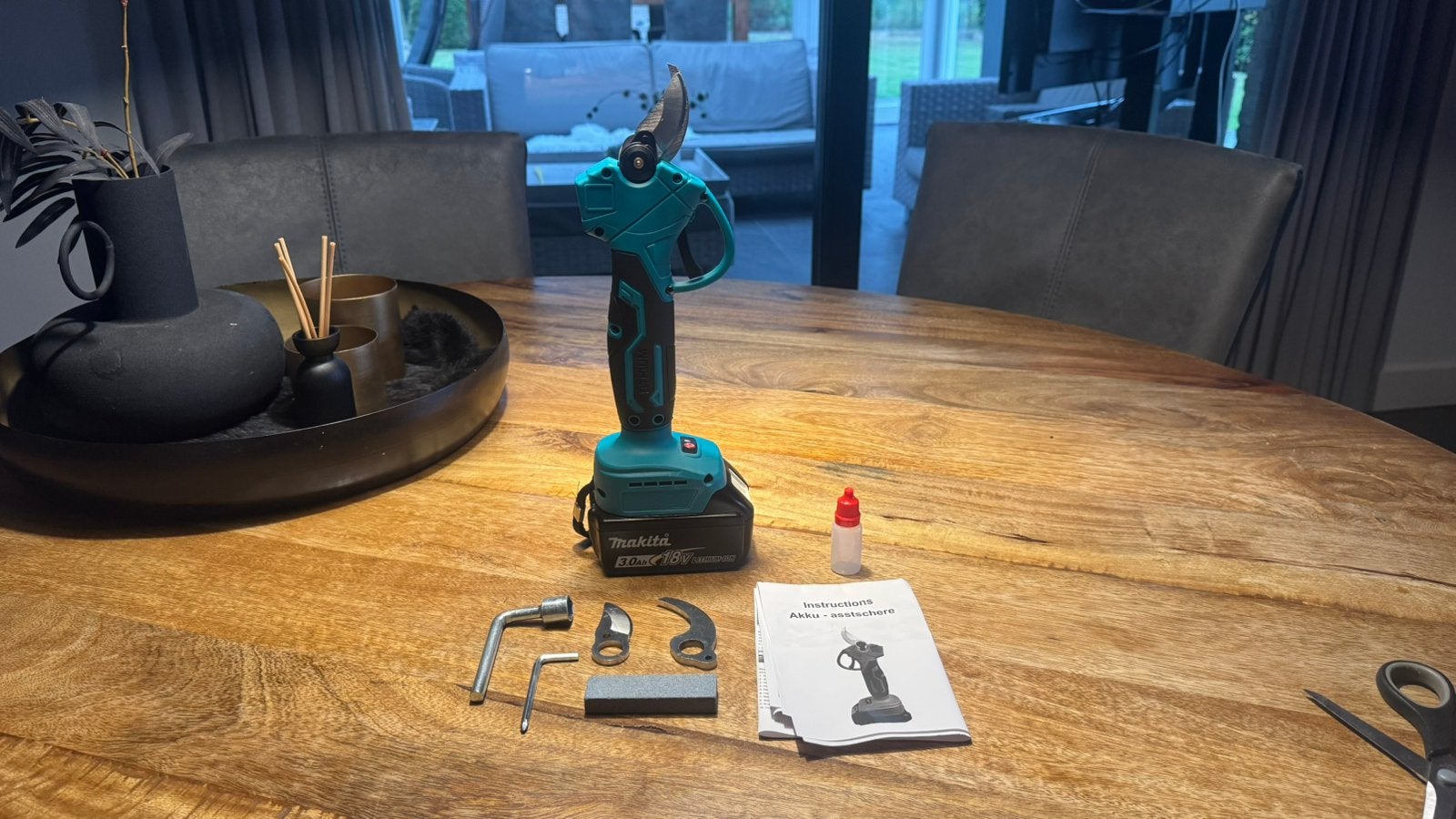 Nieuw: Elektrische Takkenschaar Heggenschaar Makita 18V Accu, Ophalen of Verzenden, Nieuw
