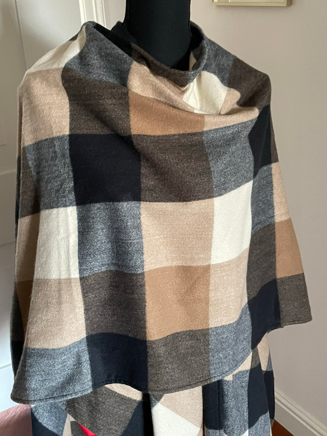 Nieuwe Warme Geruiten Omslagdoek, Ophalen of Verzenden, Nieuw, Maat 46/48 (XL) of groter, Sjaal