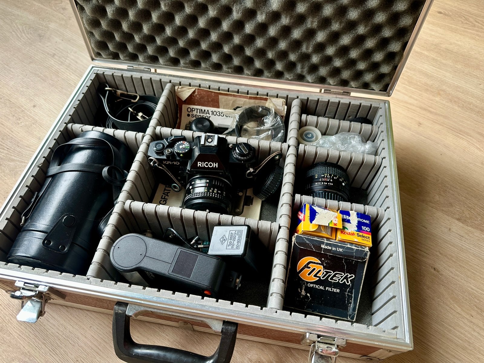 Complete cameraset Ricoh KR-10 incl koffer, Ophalen, Gebruikt, Compact, Overige Merken
