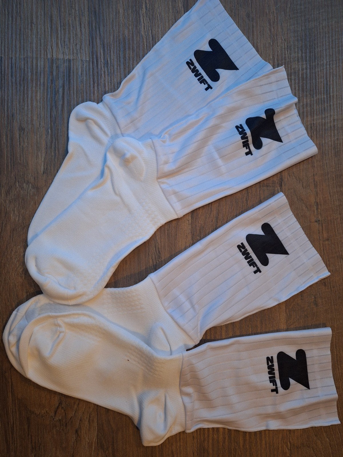 Alpecin Deceuninck Canyon Zwift aero socken MvdP

Direct van, Ophalen, Nieuw, Maat 39 t/m 42