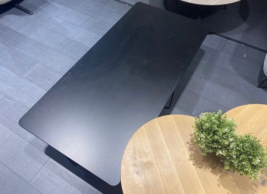 Montis Flint salontafel, 100 tot 150 cm, Kunststof, Gebruikt, 50 tot 100 cm