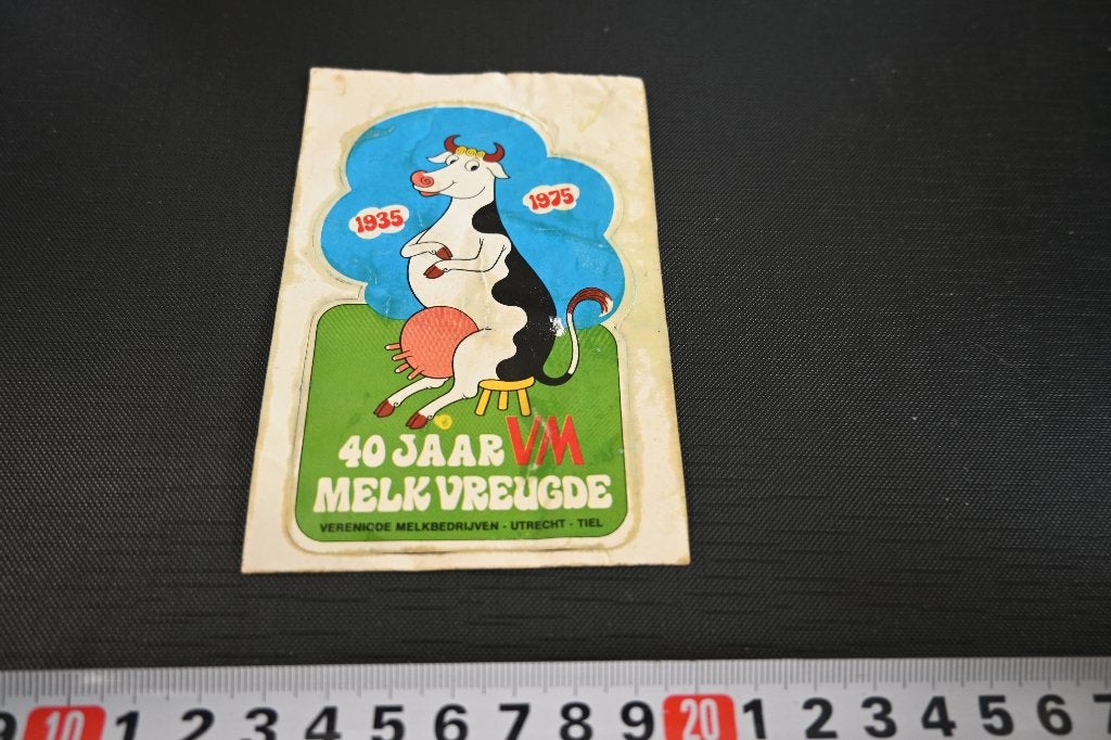 sticker utrecht tiel 40 jaar VM melk vreugde 1975 strip koe, Verzamelen, Ophalen of Verzenden, Zo goed als nieuw