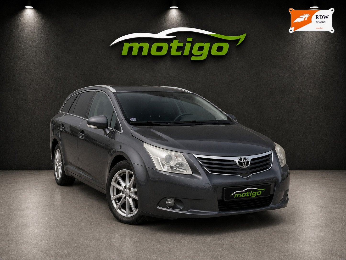Toyota Avensis 1.8 VVTi Business, Auto's, Toyota, Euro 5, 15 km/l, 4 cilinders, Origineel Nederlands