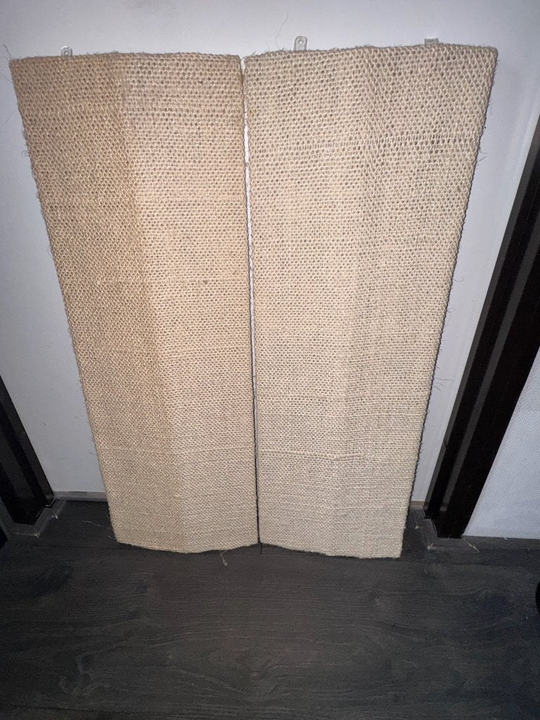 Beeztees Hoekmodel Esta - Krabplank (2x) - 80x26,5x1cm, Dieren en Toebehoren, Krabmeubelen, Ophalen of Verzenden, Zo goed als nieuw