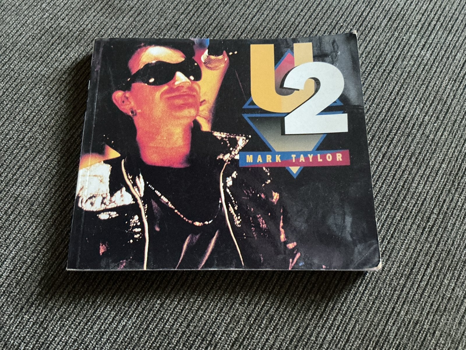 U2 - Mark Taylor (Boek), Ophalen of Verzenden, Gelezen, Artiest