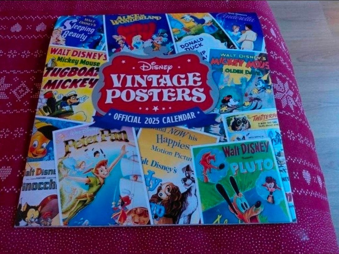 Disney Vintage Posters Kalender 2025. Ongebruikt., Ophalen of Verzenden, Gebruikt, Plaatje of Poster