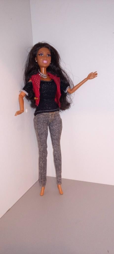 Originele kleding Barbie Raguelle Style, Ophalen of Verzenden, Zo goed als nieuw, Kleertjes