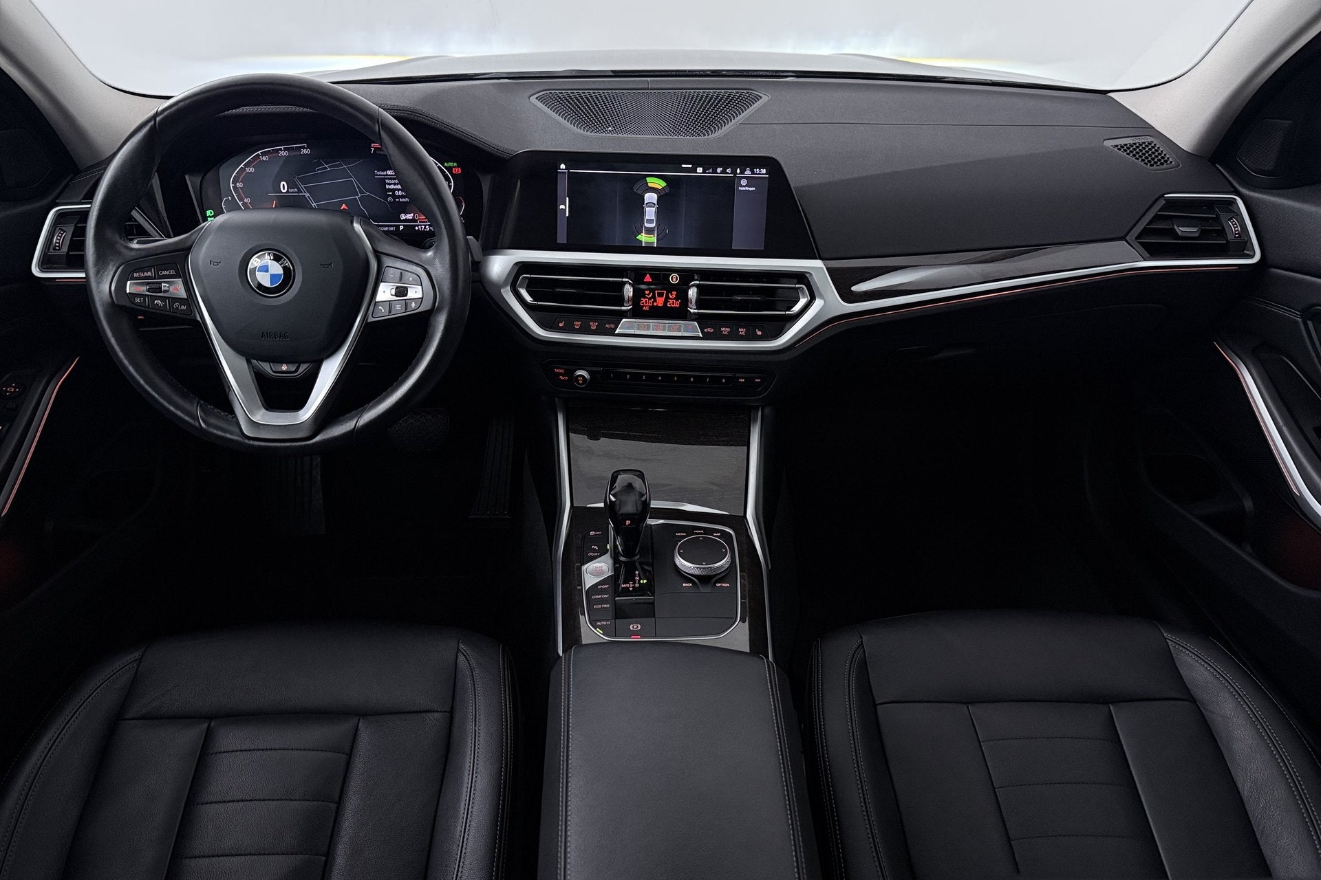 BMW 3-serie 320i High Executive (PANORAMADAK DEALER ONDERHOU, Automaat, 1998 cc, Achterwielaandrijving, Gebruikt