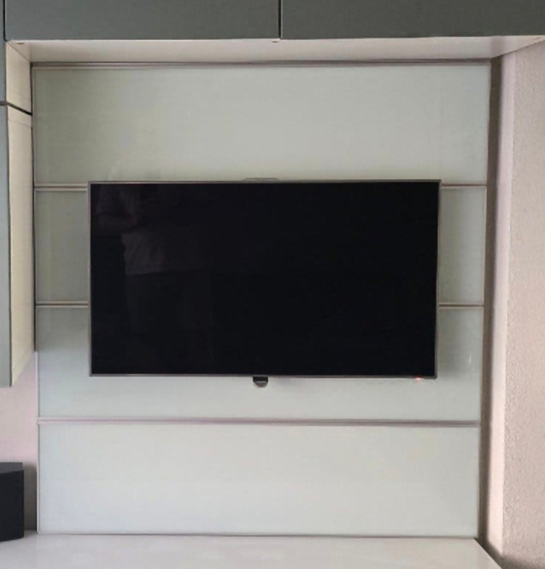 Mooie IKEA Glazen achterwand voor tv, Ophalen, 100 tot 150 cm, 100 tot 150 cm, Glas