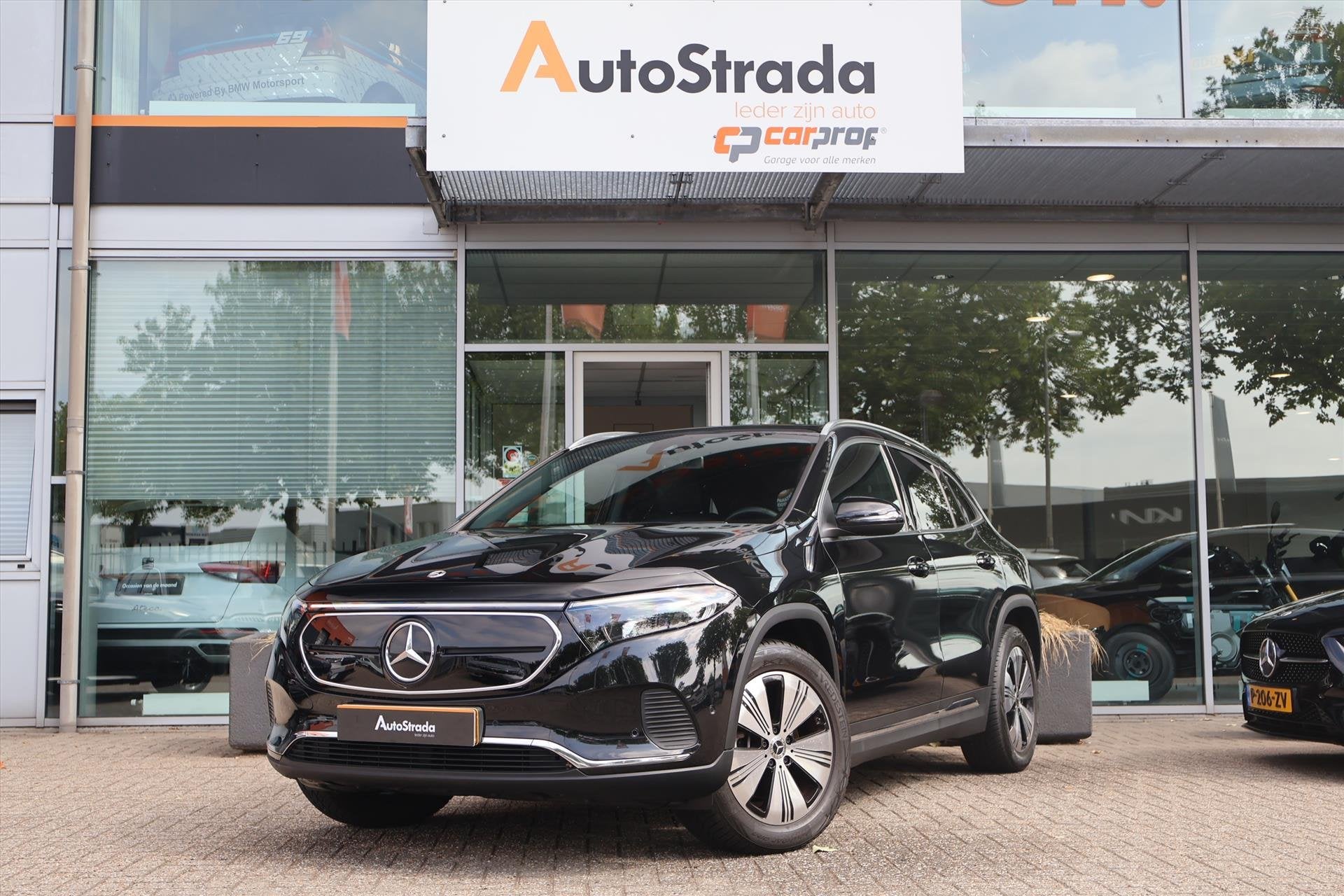 Mercedes EQA 250 Business Solution Luxury 190pk SoH 96% | Sf, 1940 kg, Gebruikt, Met garantie (alle), Zwart