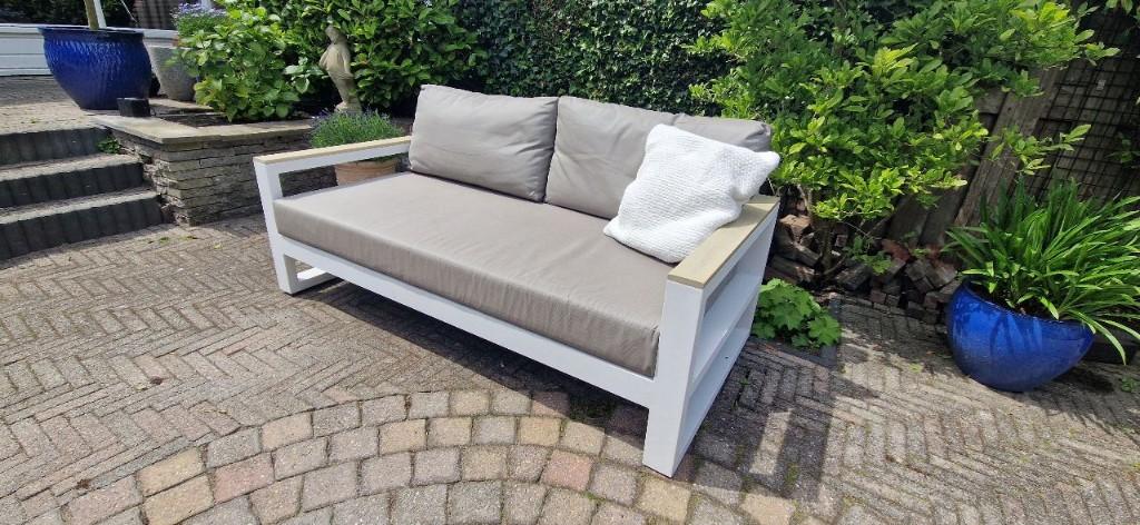 Moderne aluminium loungebank wit/taupe - luxe uitstraling, Tuin en Terras, Tuinsets en Loungesets, Aluminium, Zo goed als nieuw