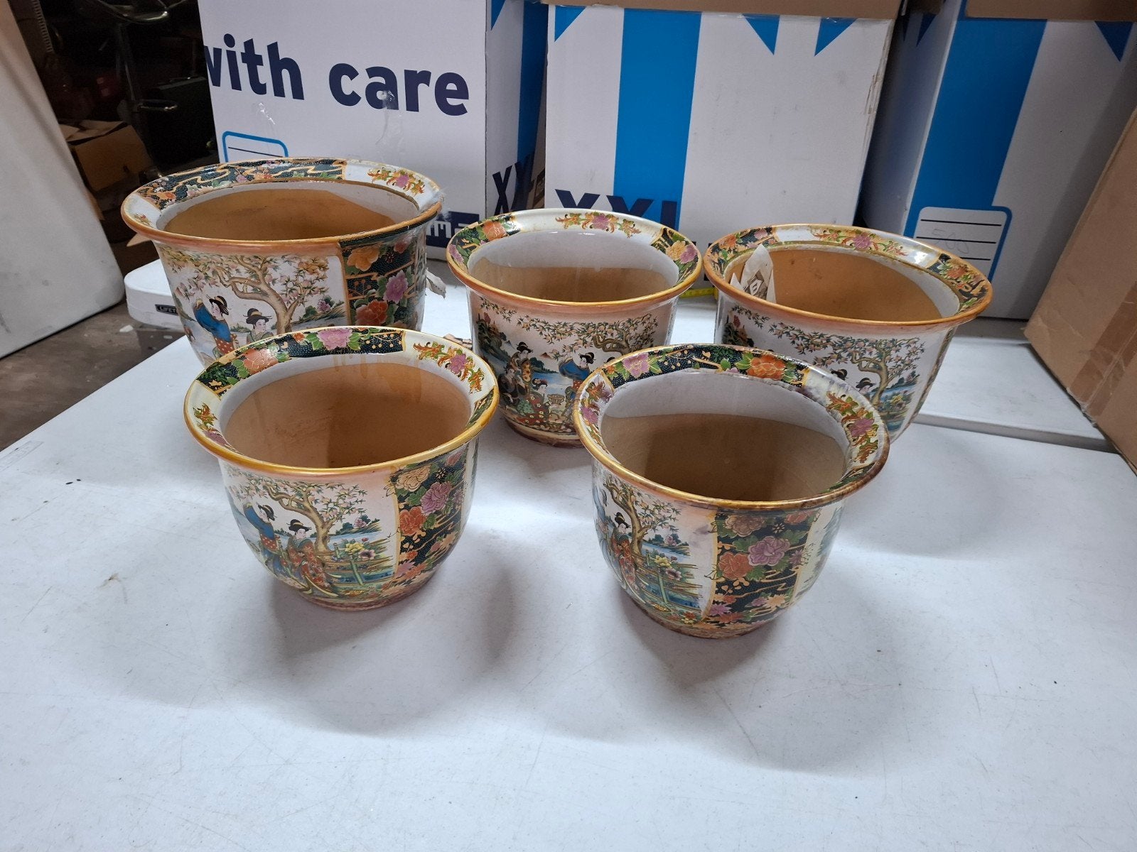 Set van 5 Vintage Chinese Bloempotten met Geisha Decoratie, Ophalen, Potten, Vaas, Zo goed als nieuw