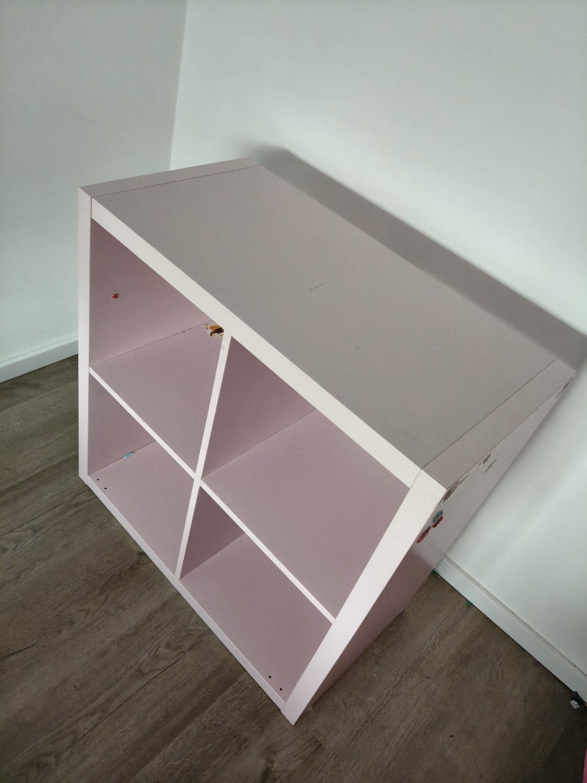 Ikea Kallax kast 4 vakken roze, Ophalen, Met plank(en), Gebruikt, 50 tot 100 cm