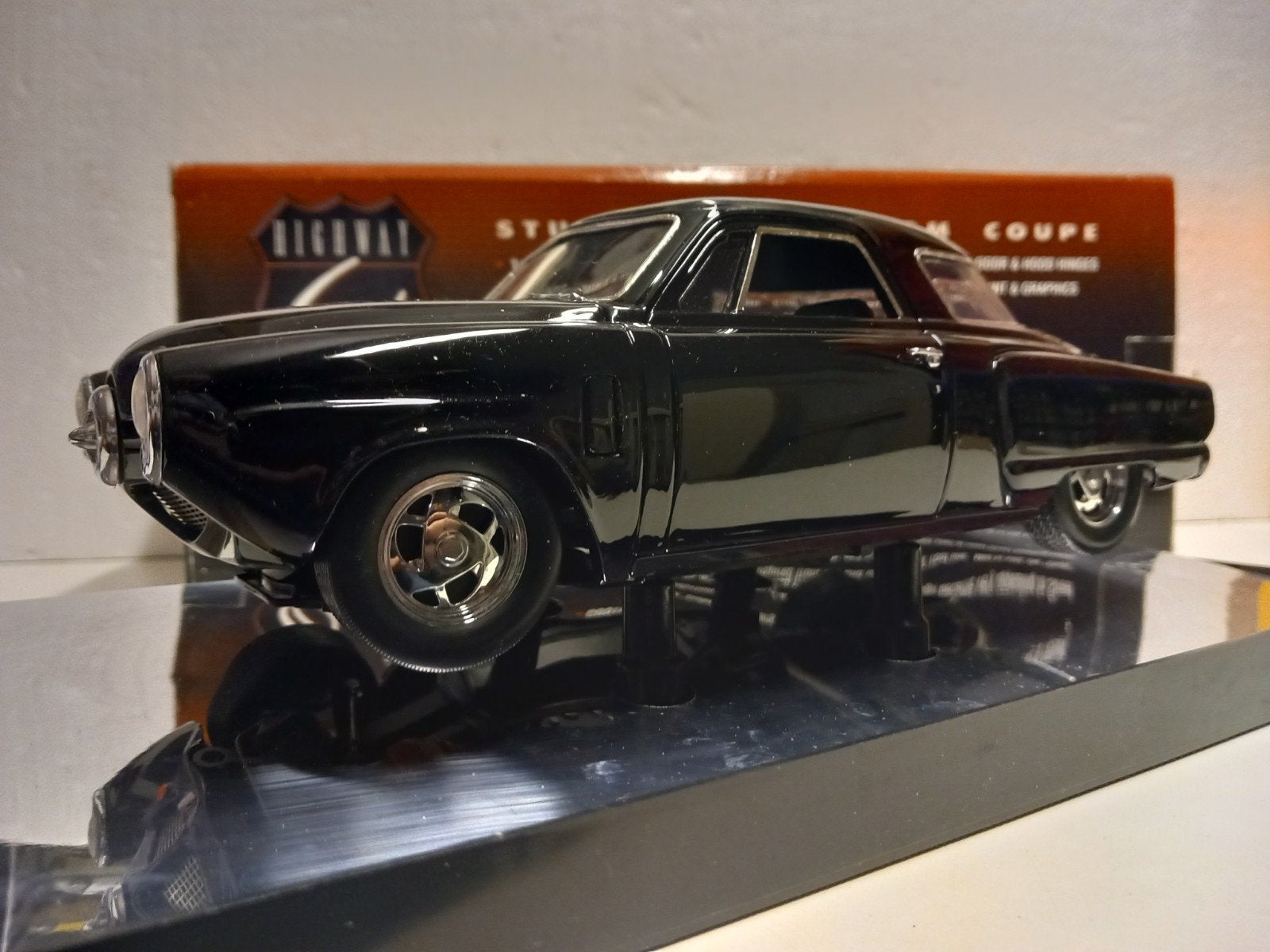 Studebaker Champion Custom piano black Highway61 1:18 KRD, Ophalen of Verzenden, Zo goed als nieuw, Auto, Overige merken