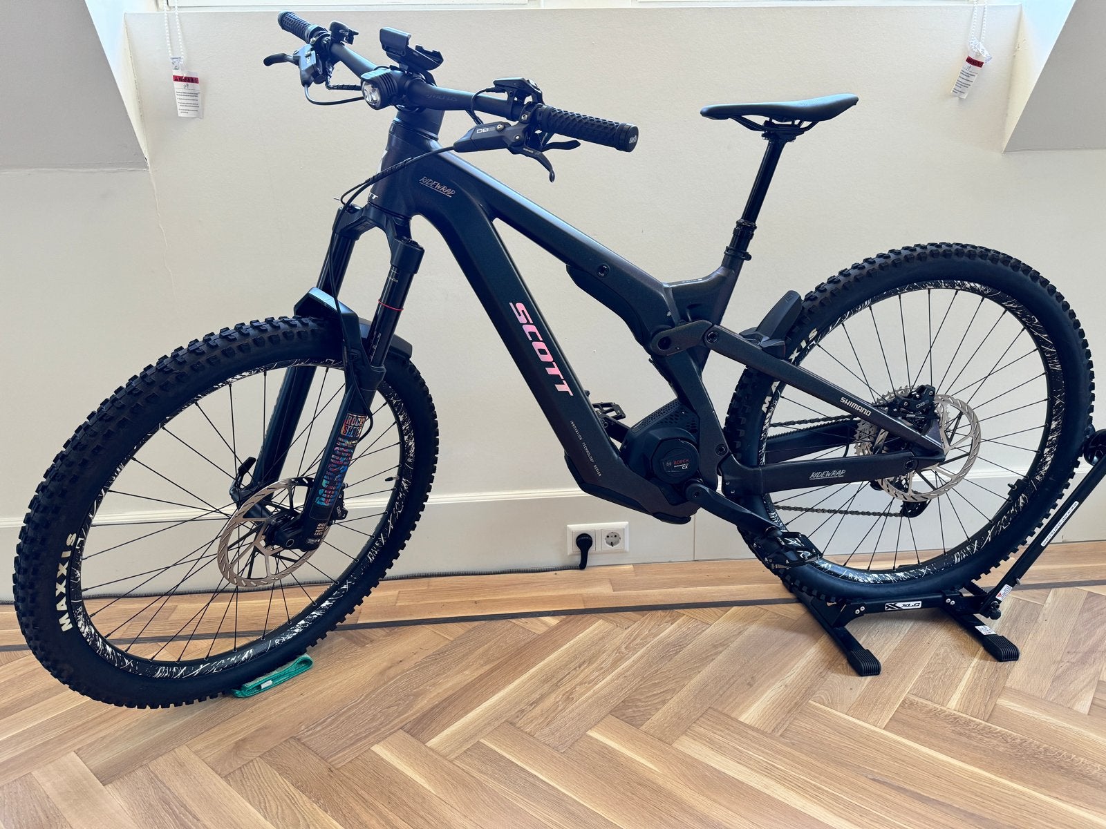 SCOTT PATRON ERIDE 920 BLACK M 2024, Fietsen en Brommers, Fully, Zo goed als nieuw, Schijfrem, Ophalen
