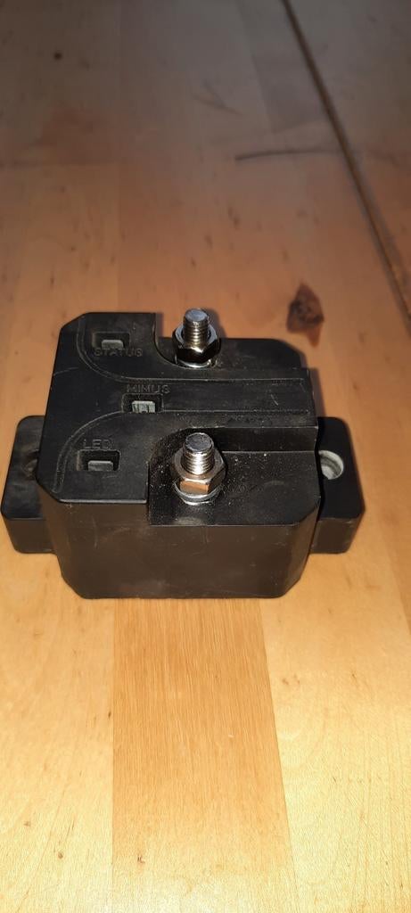 Samlex BSW160 Accuscheidingsrelais, Ophalen of Verzenden, Gebruikt, Universele onderdelen