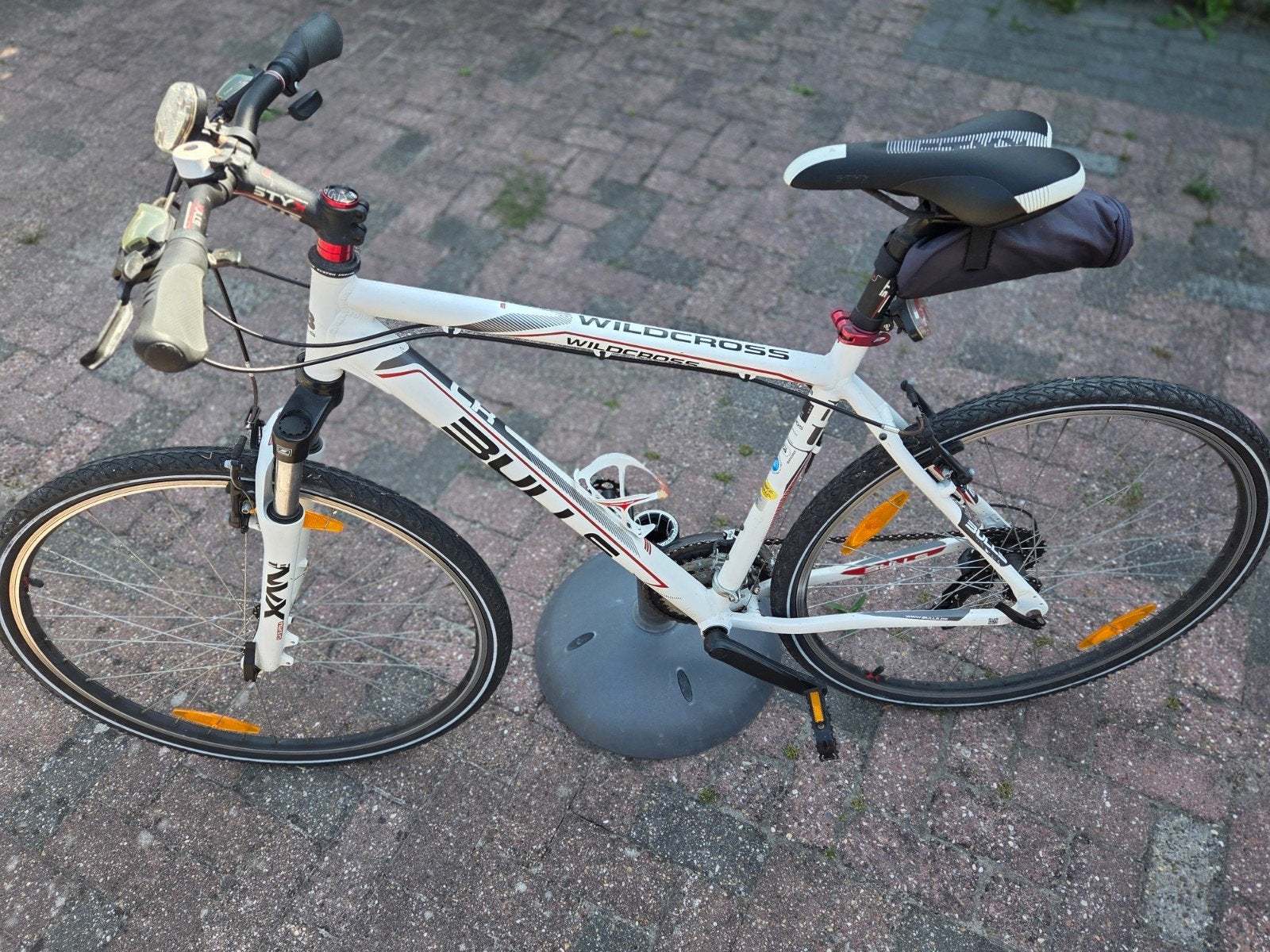 Bulls Wildcross Herenfiets - Wit, Overige merken, 28 inch, Gebruikt, Vering