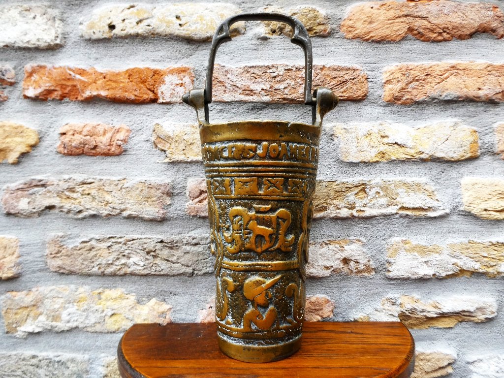 Een bronzen wijwateremmer met tekst Non Libertatis Princeps, Antiek en Kunst, Ophalen of Verzenden