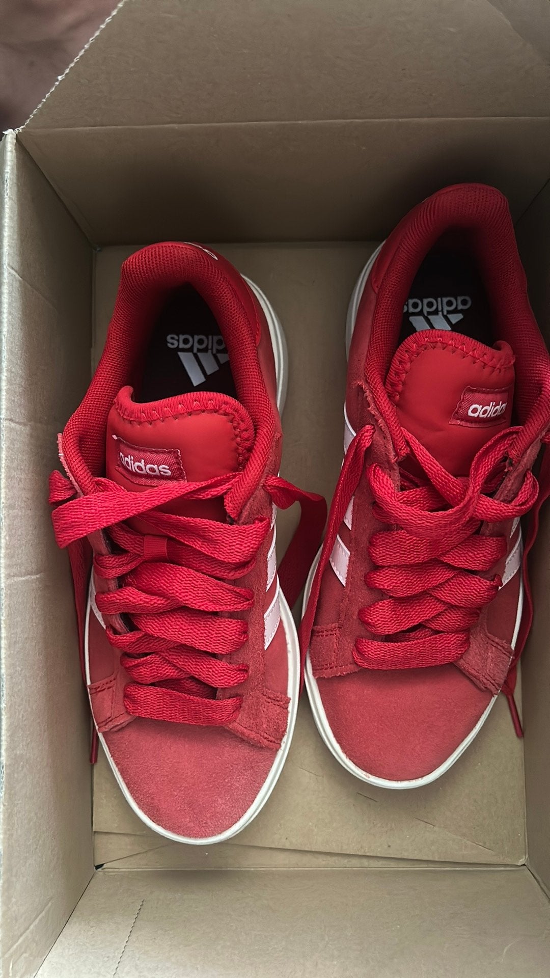 Adidas campus rood, Ophalen, Zo goed als nieuw, Kinderen