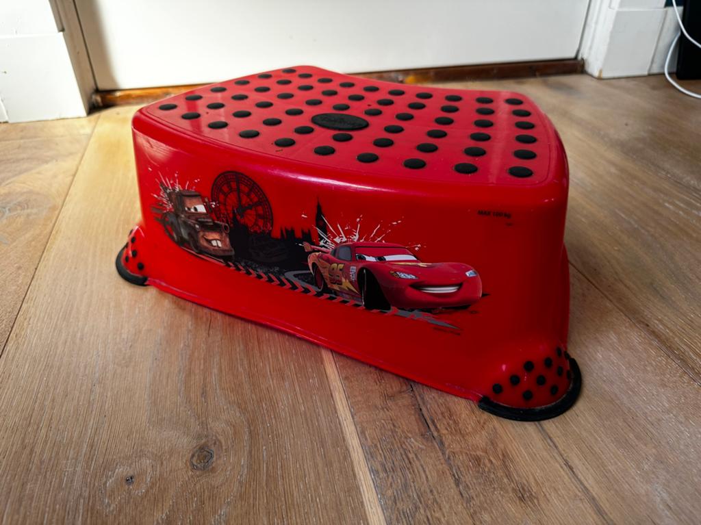 Disney Cars Opstap Krukje Kids, Ophalen, Zo goed als nieuw