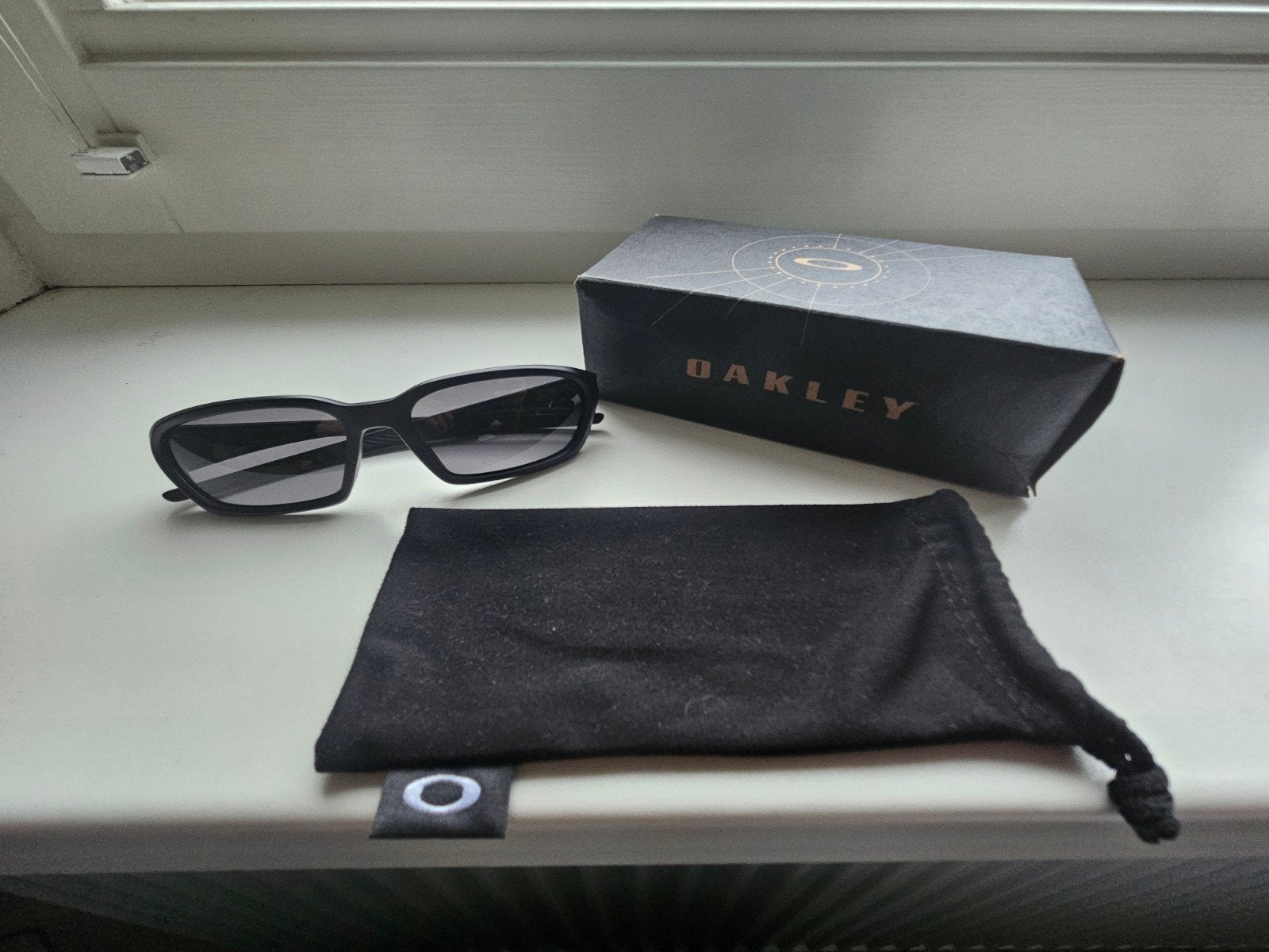Oakley Terraforma Zonnebril - Mat Zwart Prizm Grey, Sieraden, Tassen en Uiterlijk, Zonnebril, Zwart, Ophalen of Verzenden, Zo goed als nieuw