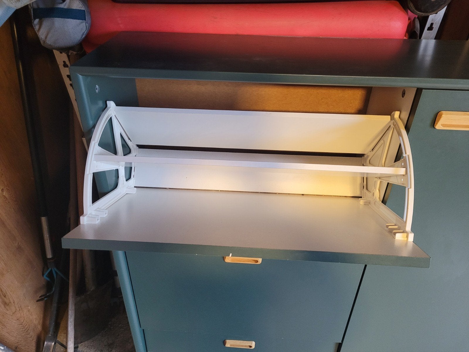 gratis af te halen. Schoenenkast, wandmontage, Ophalen, Gebruikt