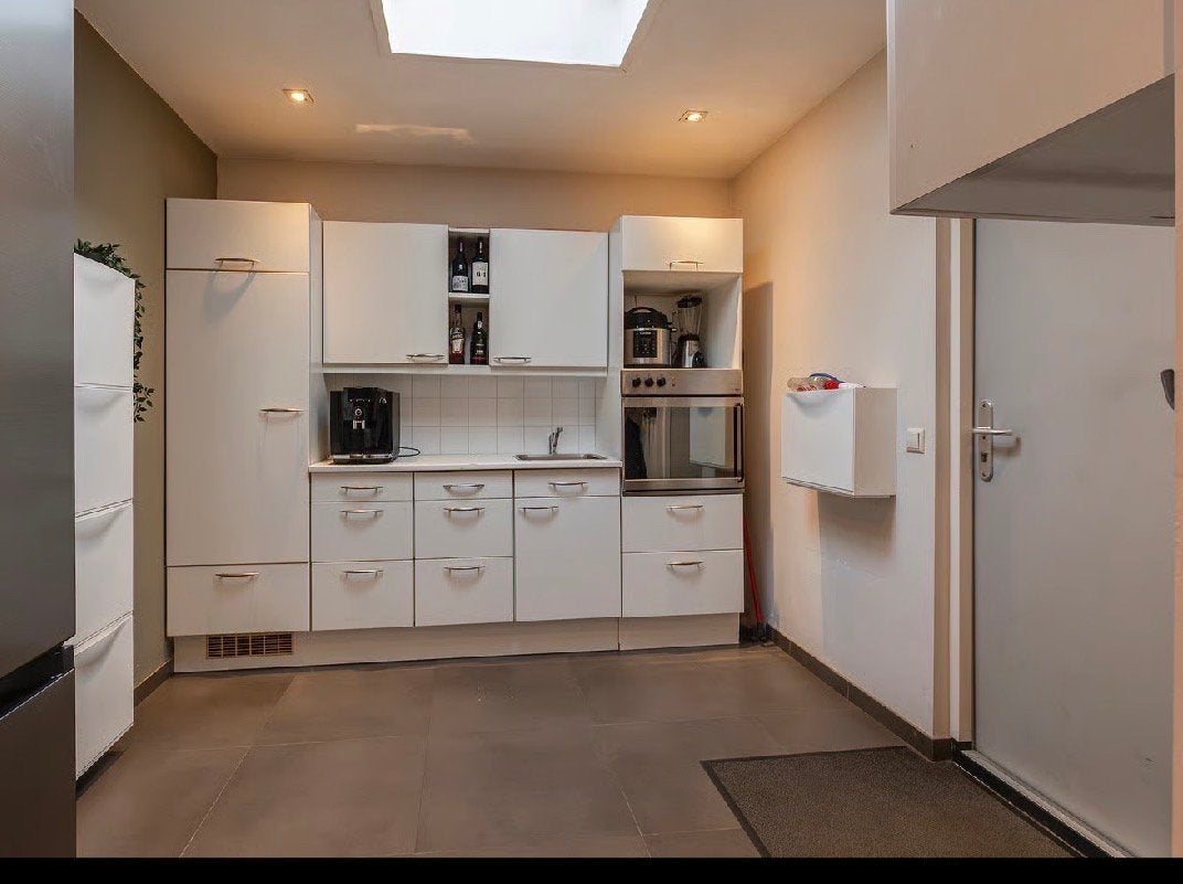 witte keuken met inbouwapparatuur, Ophalen, Gebruikt, Wit, Enkelwandige keuken