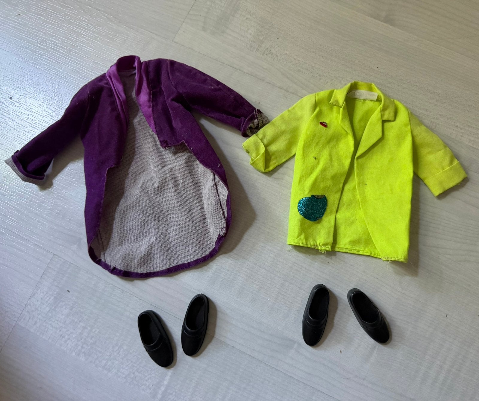 Barbie ken kleding en schoenen, Ophalen of Verzenden, Zo goed als nieuw, Kleertjes