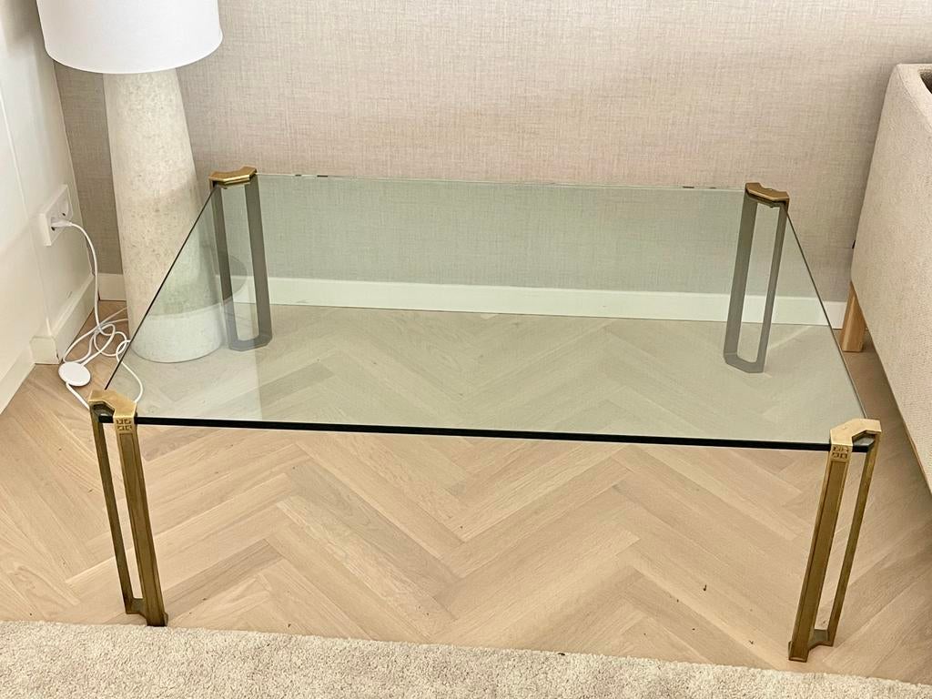 Glazen tafel salontafel messing poten Peter Ghyzcy T24, Ophalen, Klassiek, messing, jaren 1970, Hollywood Regency, 100 tot 150 cm