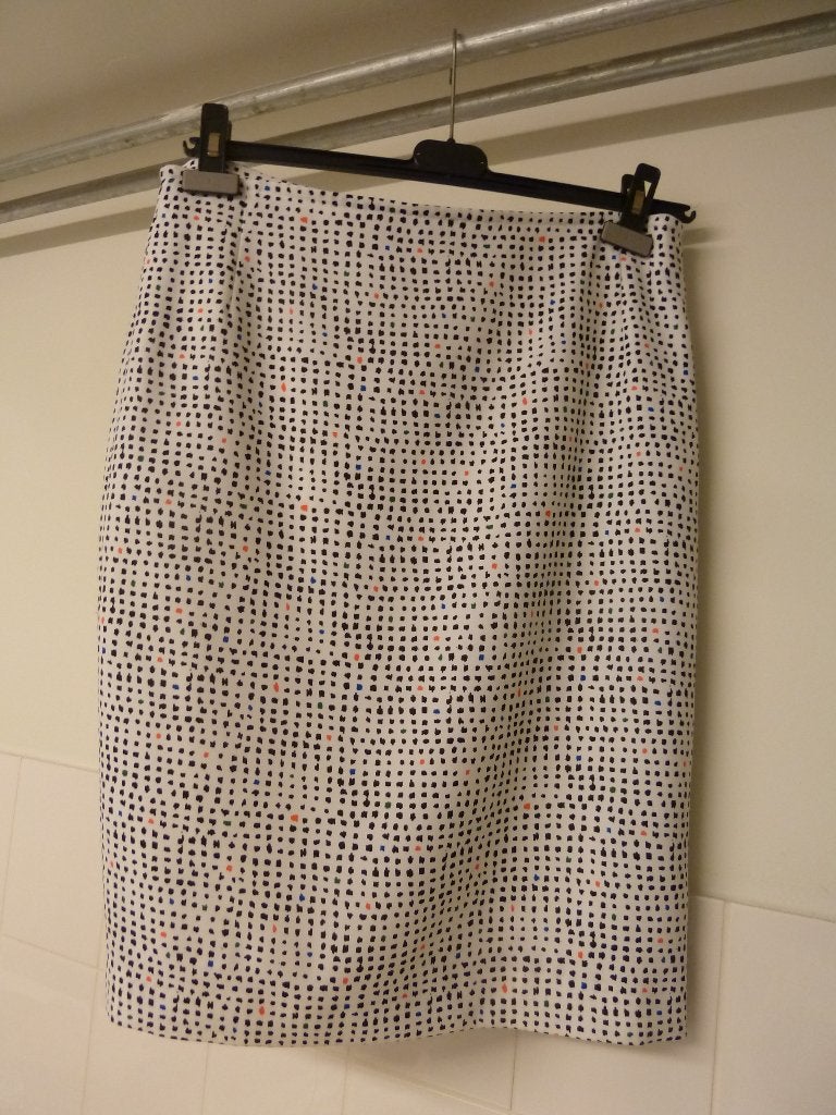 RIANI ROK MAAT 42 VALT ALS 38 NIEUWSTAAT, Maat 38/40 (M), Overige kleuren, Ophalen of Verzenden, Zo goed als nieuw