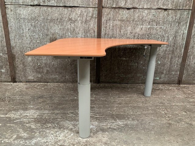 Verstelbaar bureau 160x160cm - slinger verstelbaar, Ophalen of Verzenden, In hoogte verstelbaar, Gebruikt