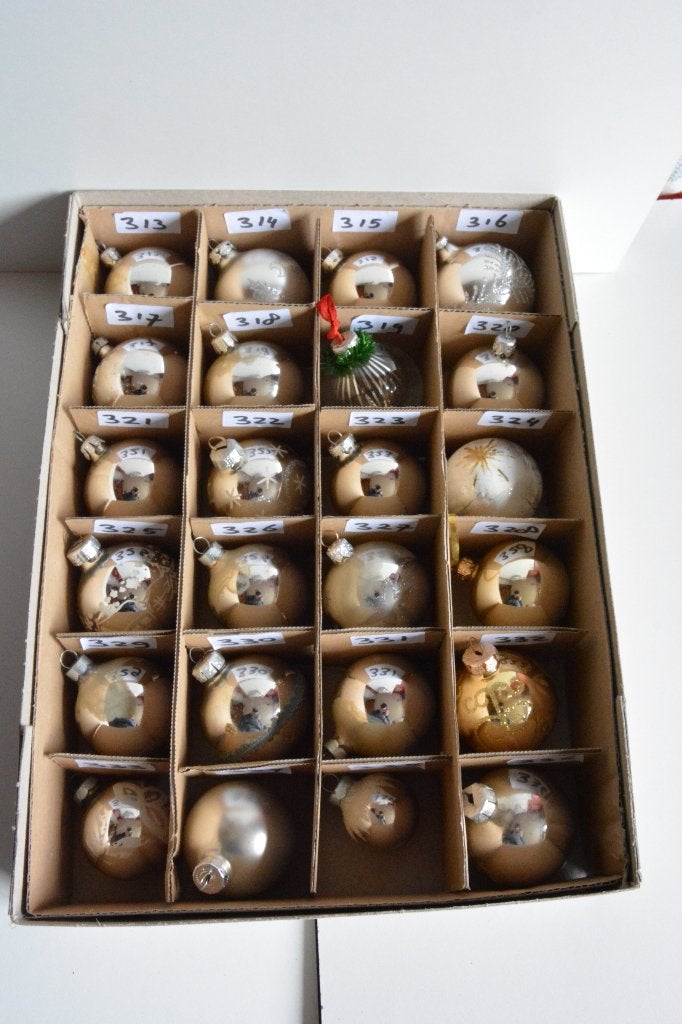 Kerstballen zilver Doos 14, Ophalen of Verzenden, Zo goed als nieuw
