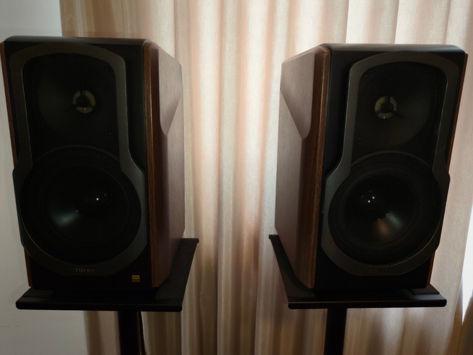 Foto 3 van Edifier S2000MKIII Actieve Hi-Res Speakerset + Verstelbare S