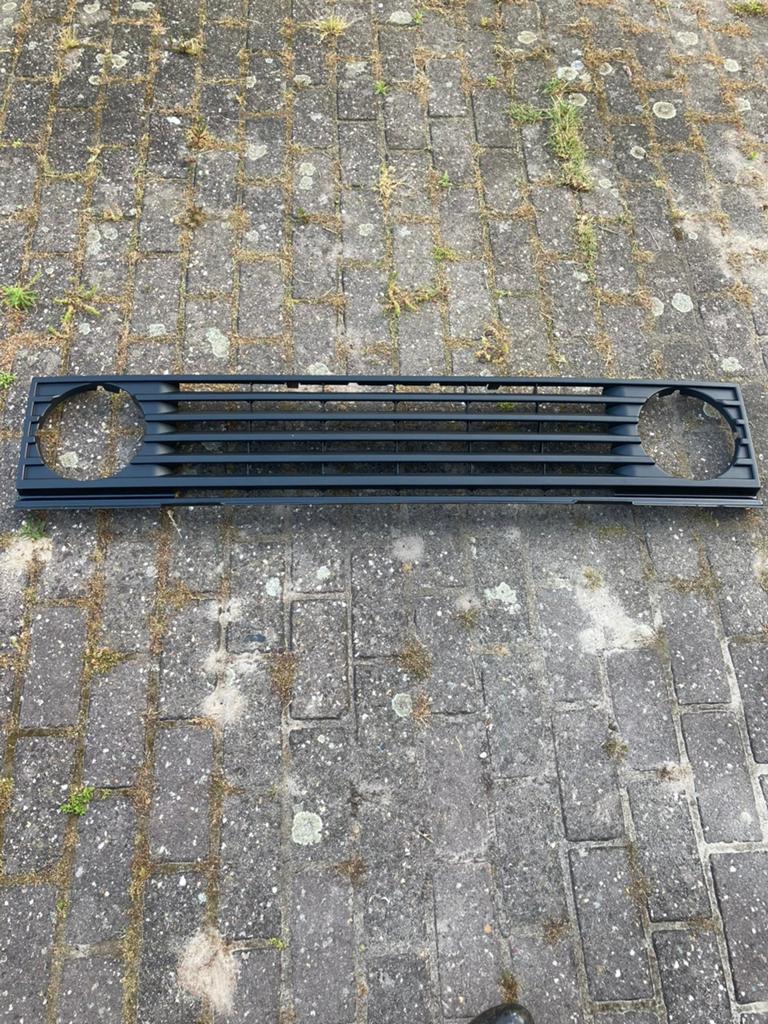 Gril range rover gril is nieuw, Auto-onderdelen, Ophalen of Verzenden, Nieuw, Rover, Bumper