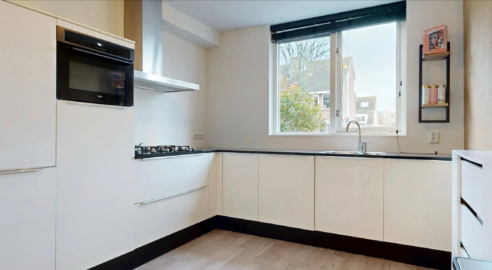 Grando keuken met Bauknecht gasfornuis en koelkast, Ophalen, Gebruikt, Wit, Hoekkeuken