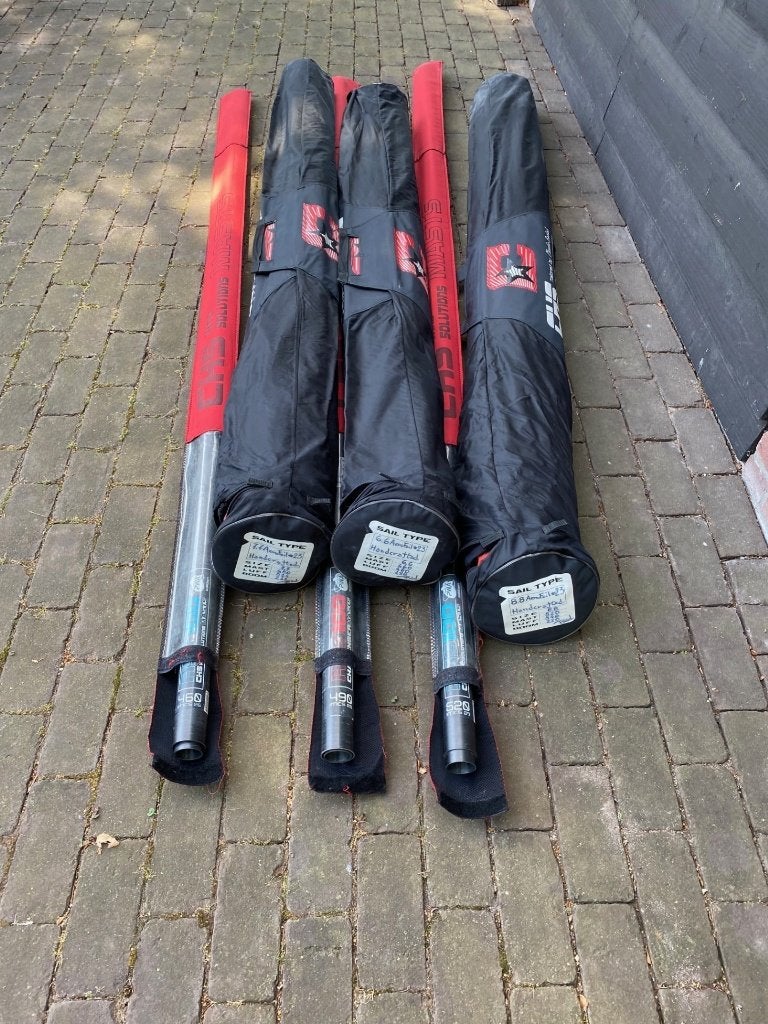 Challenger Aero Foil zeilen 6.6/7.7/8.8+ 100% carbon masten, Gebruikt, Complete set, Met draagtas, Ophalen