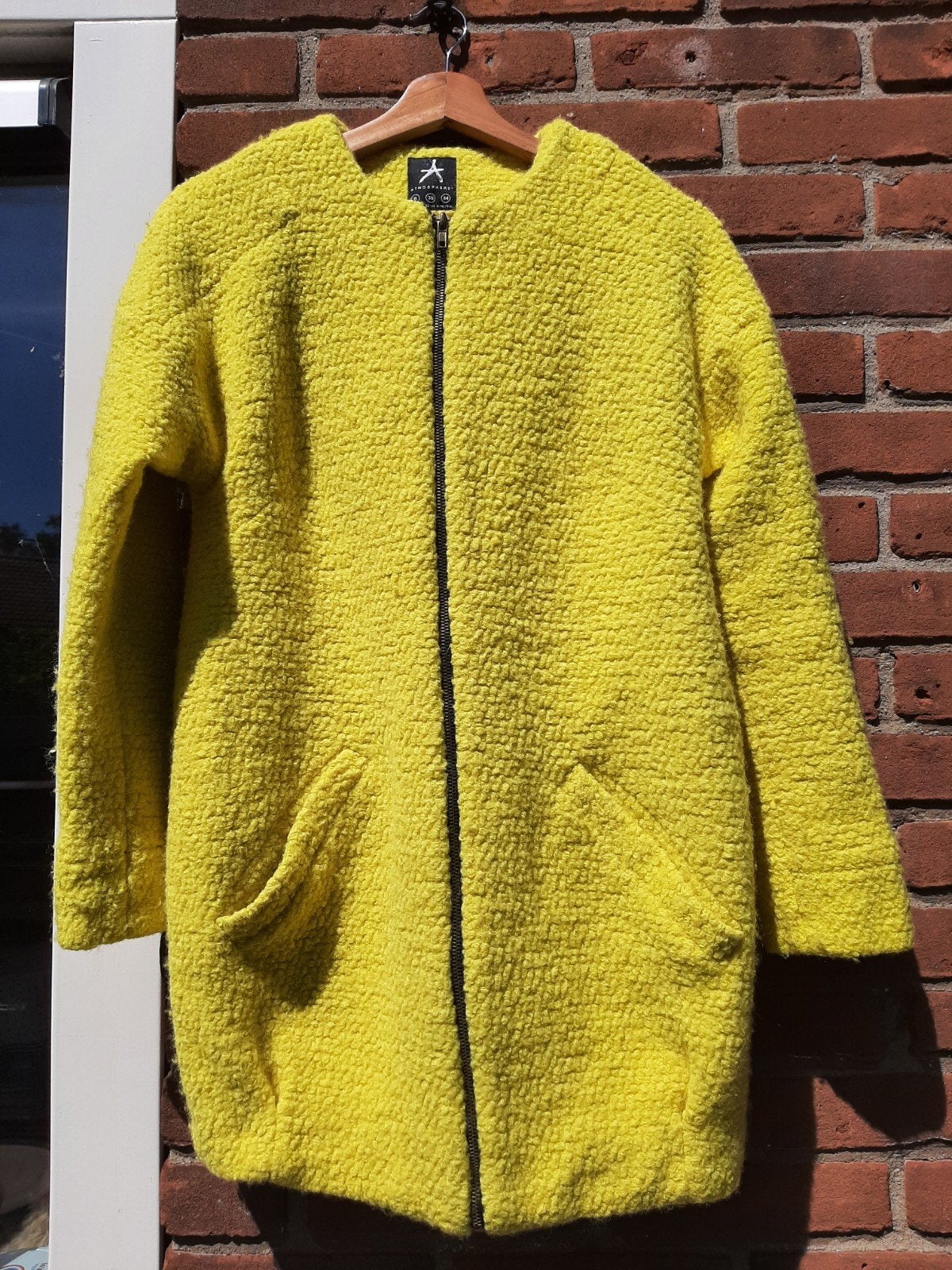 Gele wollige jas, Atmosphere, Geel, Ophalen of Verzenden, Zo goed als nieuw