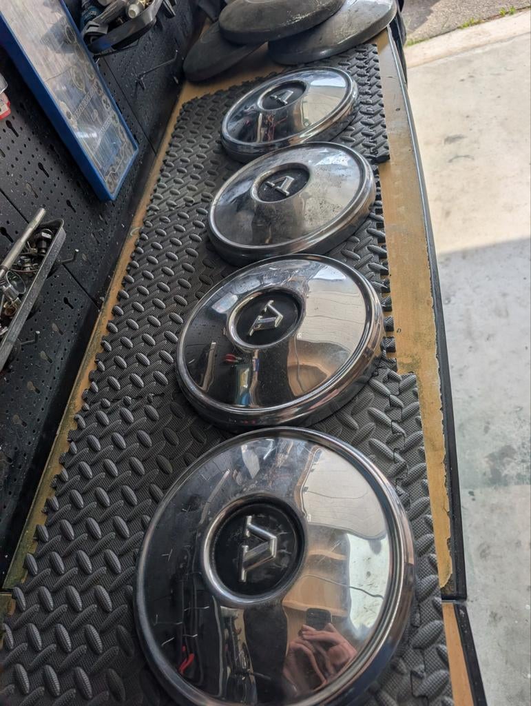 Klassieke Volvo wieldoppen - Set van 4, Auto diversen, Ophalen of Verzenden, Gebruikt